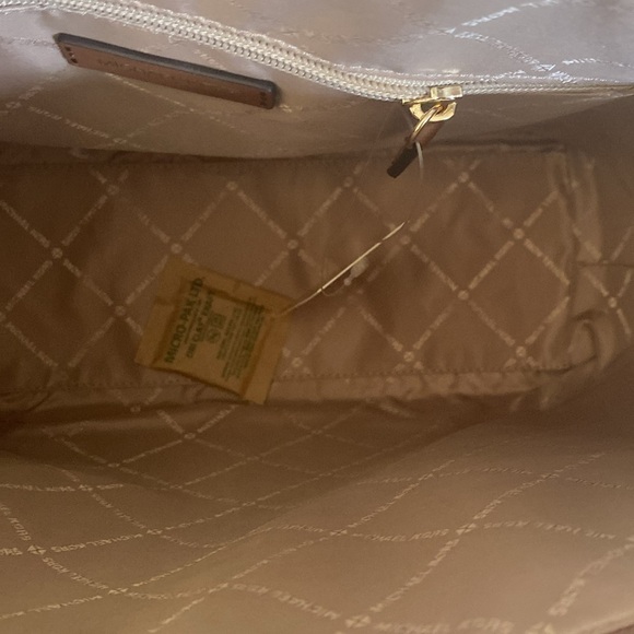 Michael Kors Brown Tote with Structured Design and Gold Hardware - Picture 2 of 7